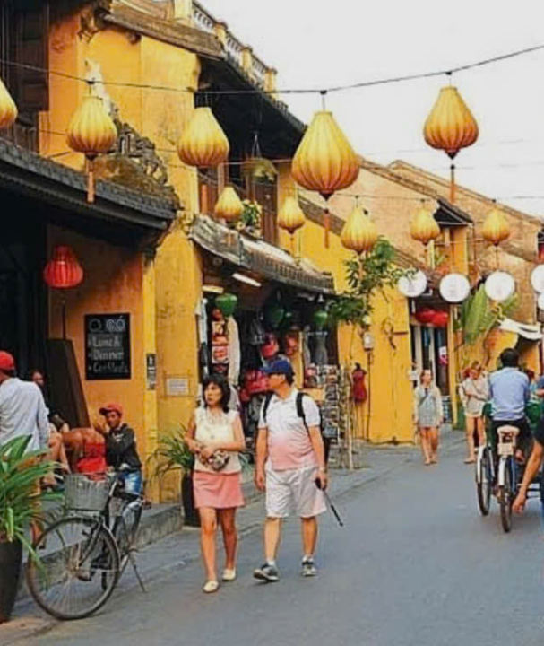 CHUYẾN ĐI TRONG NGÀY HỘI AN VÀ LÀNG DỪA